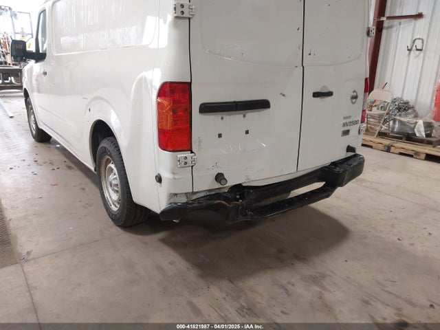 1N6BF0LX9FN800885 Nissan 2015