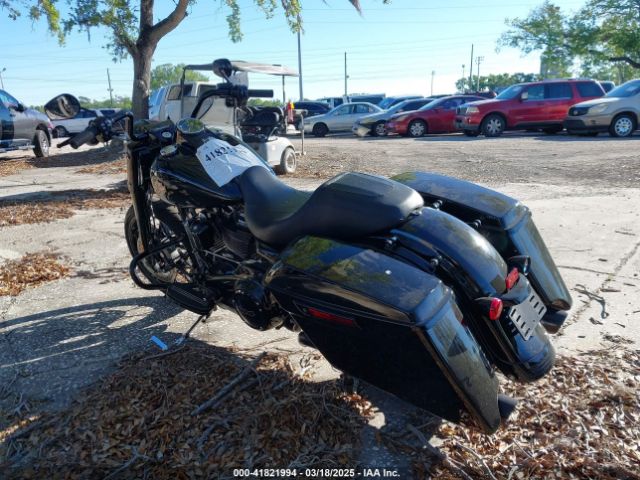 2024 HARLEY-DAVIDSON FLHRXS 1HD1KVP14RB658432 Photo 2