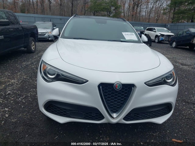ZASFAKPN8J7B82406 Alfa Romeo Stelvio Sport Awd