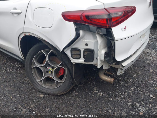 ZASFAKPN8J7B82406 Alfa Romeo Stelvio Sport Awd
