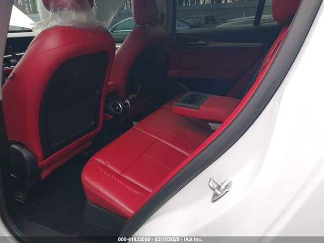 ZASFAKPN8J7B82406 Alfa Romeo Stelvio Sport Awd
