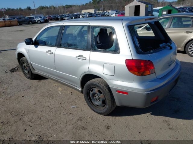 2003 MITSUBISHI OUTLANDER JA4LX31G33U118668 Photo 2