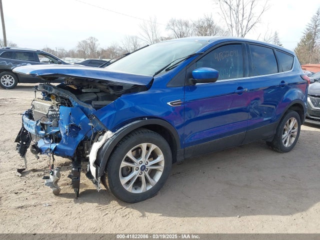 1FMCU9GD1KUA98591 Ford ESCAPE SE