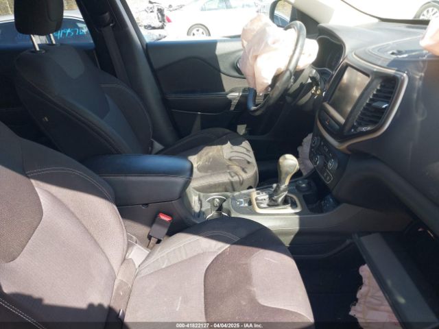 1C4PJMCS7FW538376 Jeep Cherokee Latitude