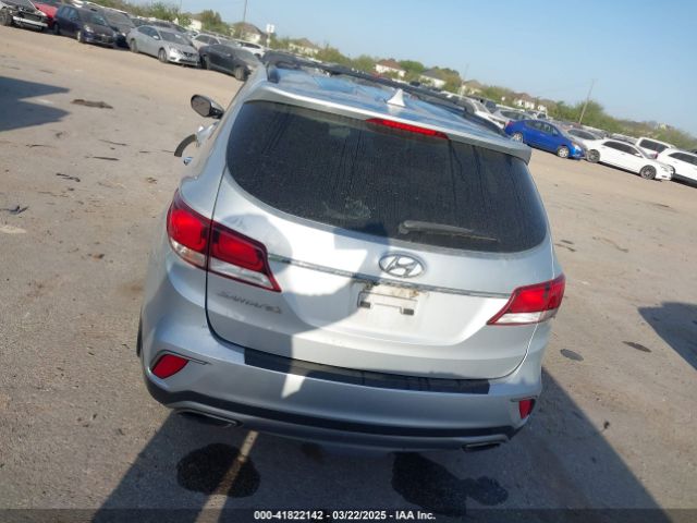 KM8SM4HF9HU255646 Hyundai Santa Fe Se