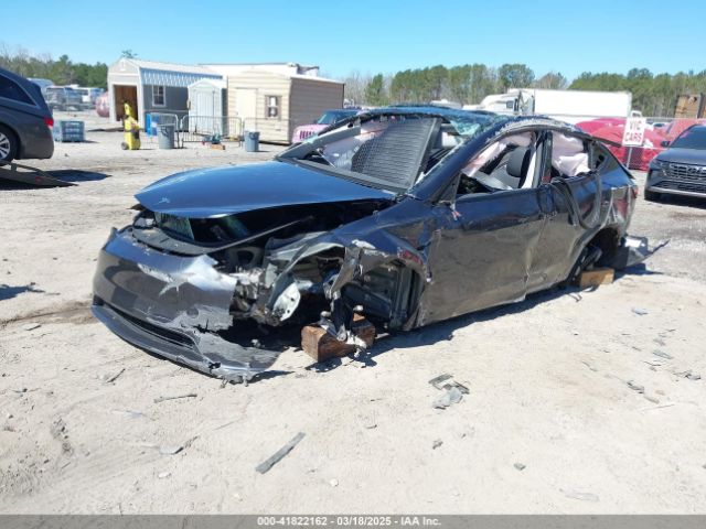7SAYGDEE4SA346826 Tesla Model Y Long Range Dual Motor All-wheel Drive