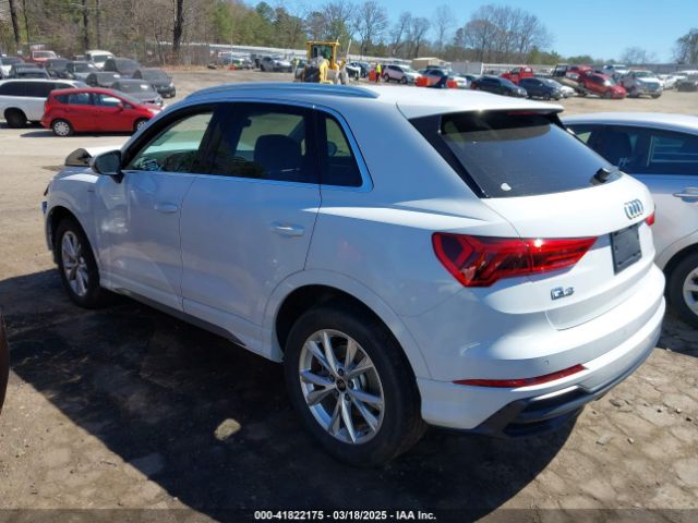 2022 AUDI Q3 WA1EECF30N1126400 Photo 2