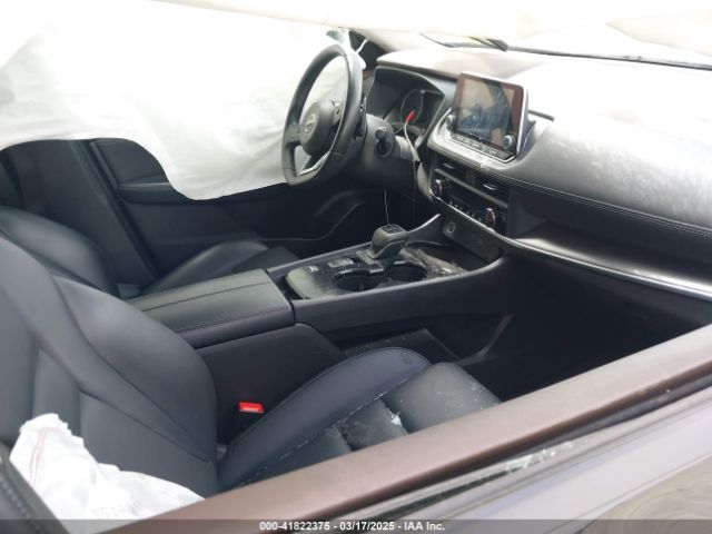 JN8BT3BA6PW011118 Nissan Rogue Sv Fwd