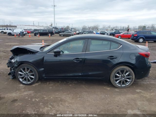 3MZBN1W32JM172589 Mazda Mazda3 Grand Touring