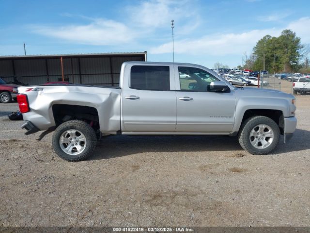 3GCUKREC5JG584055 Chevrolet Silverado 1500 2lt
