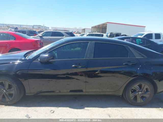 KMHLM4AG6NU224633 Hyundai ELANTRA SEL