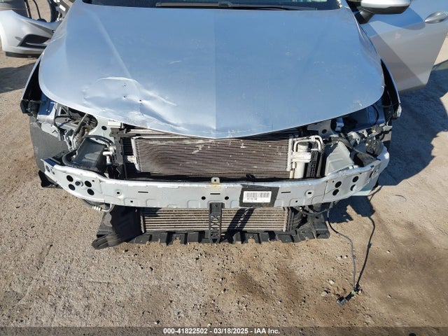 1G1BC5SMXJ7191599 Chevrolet Cruze Ls Auto