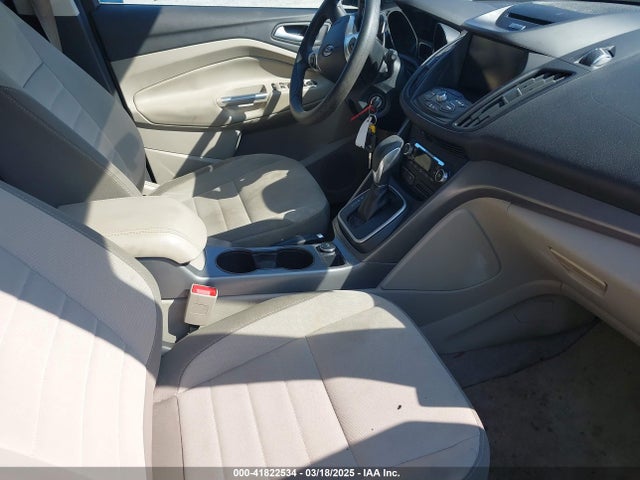 1FMCU0GX9EUA18867 Ford ESCAPE SE