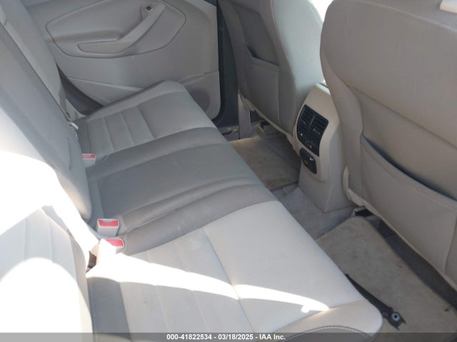 1FMCU0GX9EUA18867 Ford ESCAPE SE