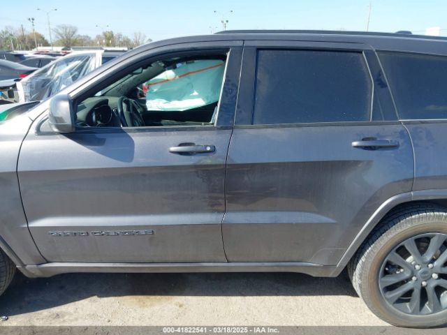 1C4RJFAGXJC303127 Jeep Grand Cherokee Altitude 4x4