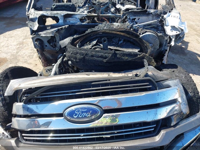 Ford F-150 Lariat 2019 1FTFW1E17KFB76656 Image 10