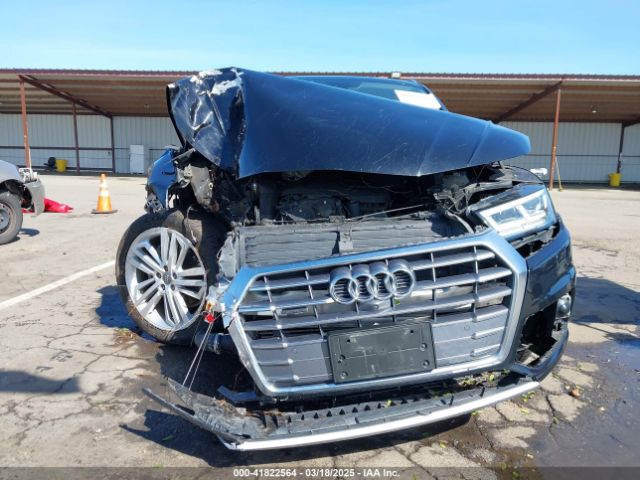 WA1CNAFY3J2078029 Audi Q5 2.0t Premium/2.0t Tech Premium