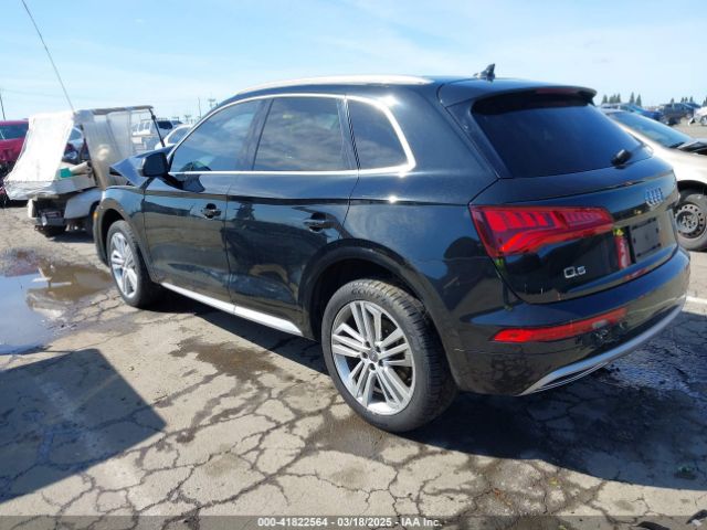 WA1CNAFY3J2078029 Audi Q5 2.0t Premium/2.0t Tech Premium