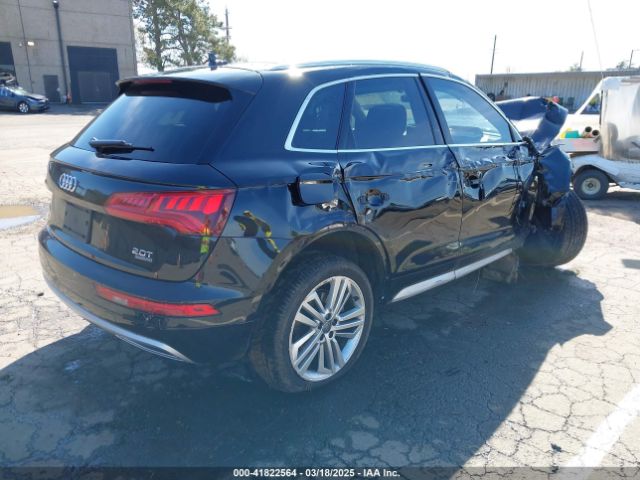 WA1CNAFY3J2078029 Audi Q5 2.0t Premium/2.0t Tech Premium