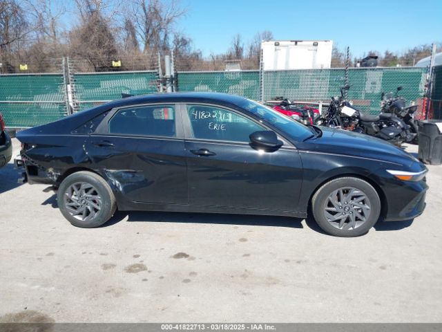 KMHLM4DG0RU640615 Hyundai ELANTRA SEL