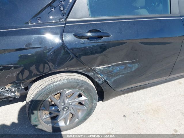 KMHLM4DG0RU640615 Hyundai ELANTRA SEL