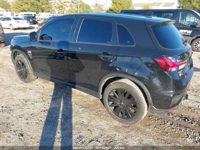 2022 MITSUBISHI OUTLANDER SPORT JA4APUAU6NU002211 Photo 2