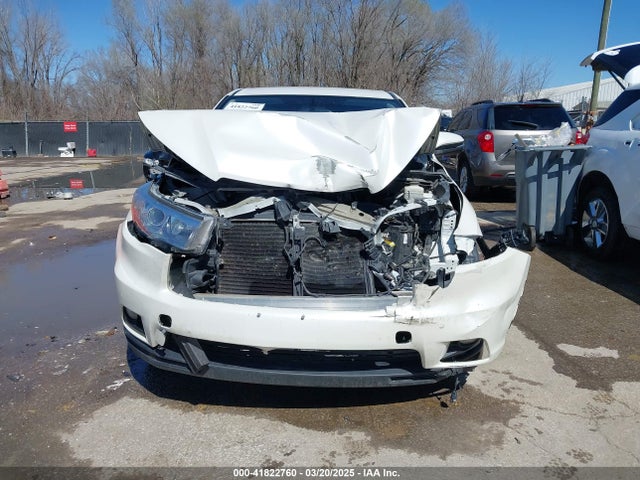 5TDZKRFH5GS184278 Toyota Highlander Le Plus V6