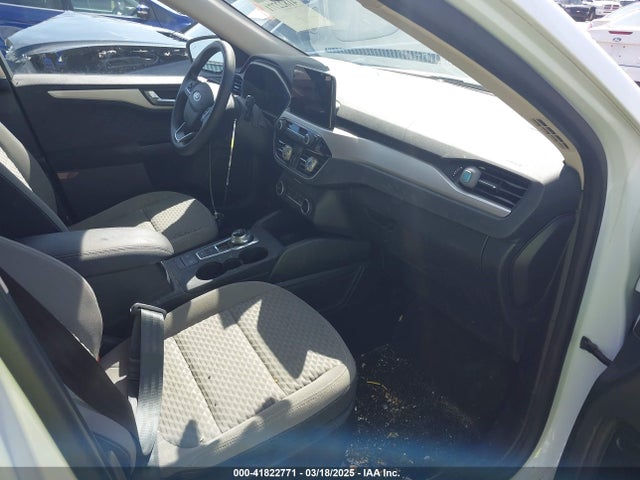 1FMCU9G62LUB80185 Ford ESCAPE SE