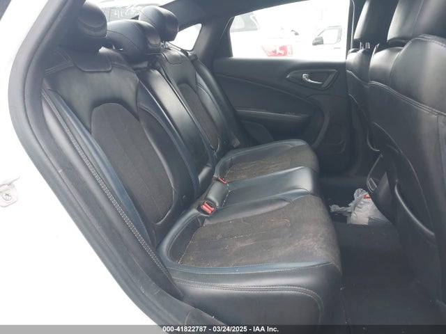 1C3CCCBB9FN612900 Chrysler 200 S