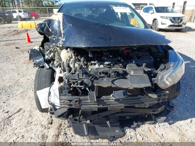 3N1CN8EV8ML875209 Nissan Versa Sv Xtronic Cvt