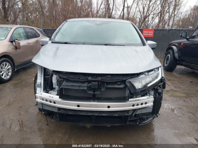 5FNRL6H85SB028084 Honda Odyssey Touring
