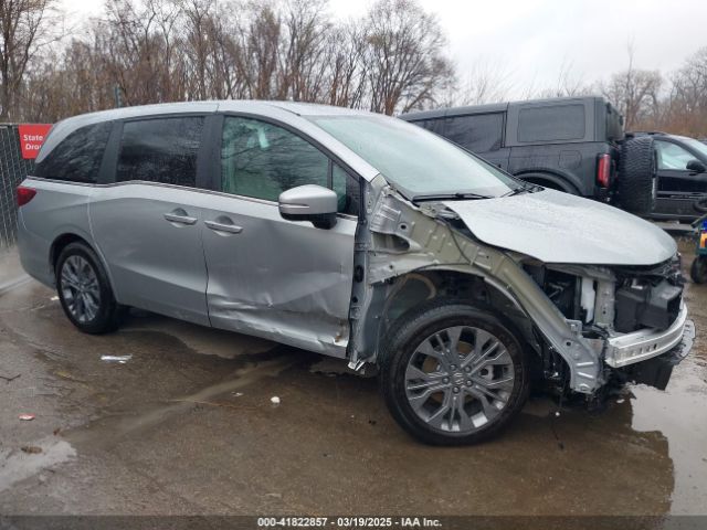 5FNRL6H85SB028084 Honda Odyssey Touring
