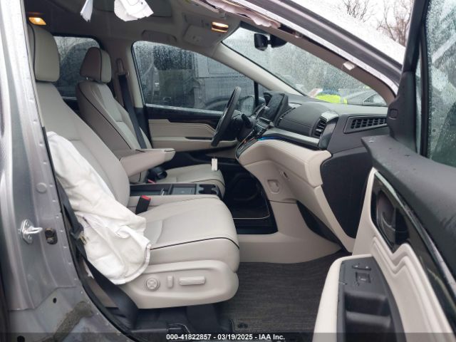 5FNRL6H85SB028084 Honda Odyssey Touring
