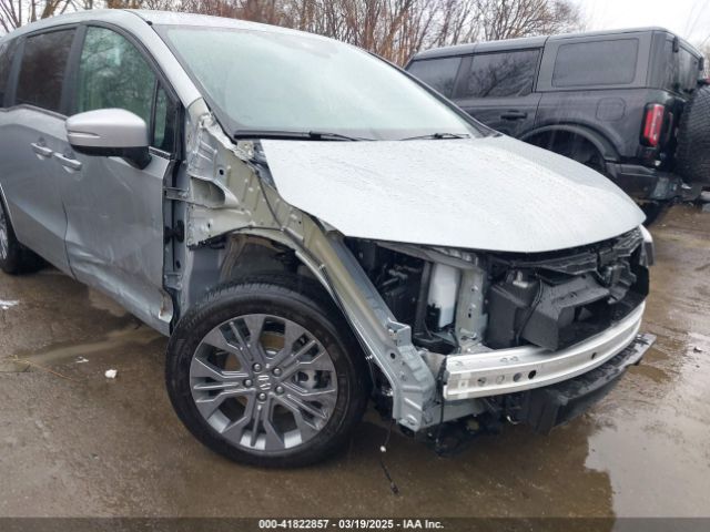 5FNRL6H85SB028084 Honda Odyssey Touring
