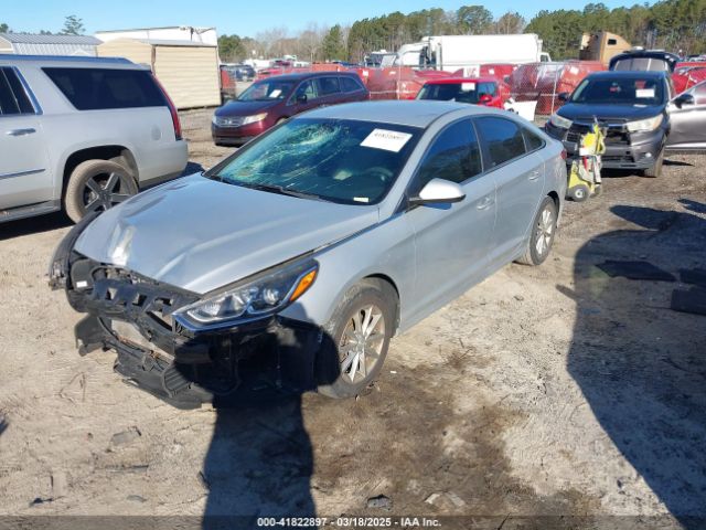 2018 HYUNDAI SONATA 5NPE24AF5JH618090 Photo 1