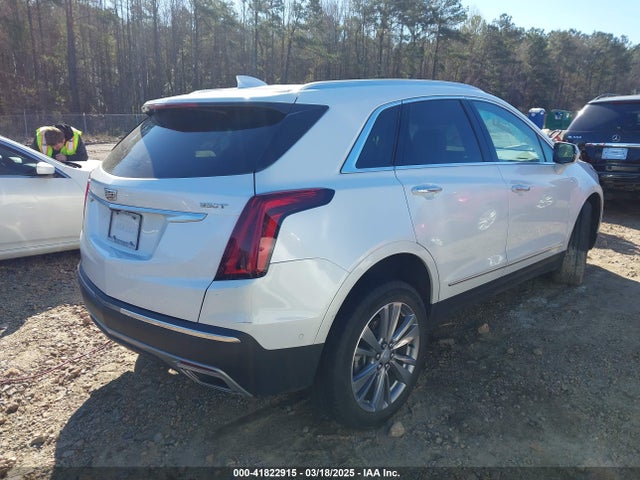 2023 CADILLAC XT5 1GYKNCR46PZ110617 Photo 3