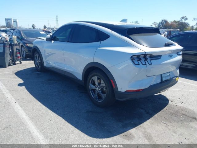 2021 FORD MUSTANG MACH-E 3FMTK1RM7MMA57653 Photo 2