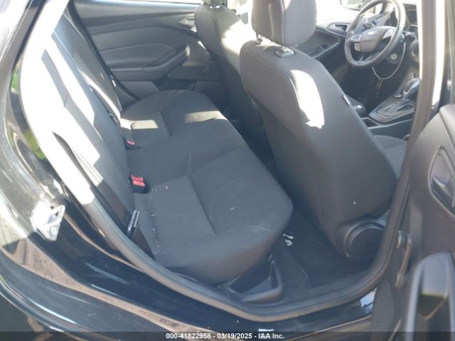 1FADP3E26HL335725 Ford FOCUS S
