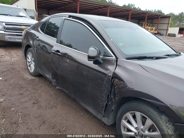 4T1B11HK4JU627744 Toyota CAMRY LE
