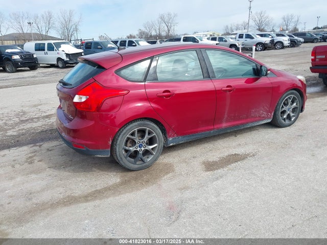 1FADP3K21EL280228 Ford FOCUS SE
