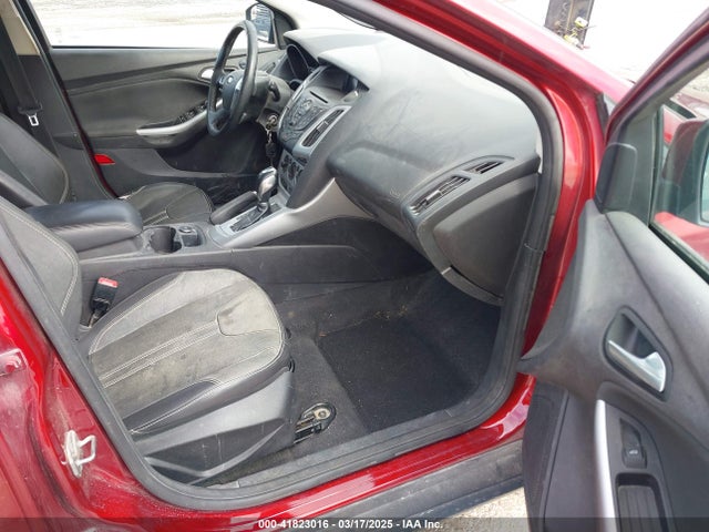 1FADP3K21EL280228 Ford FOCUS SE