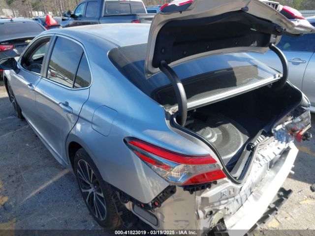 4T1B11HK8KU681713 Toyota CAMRY SE
