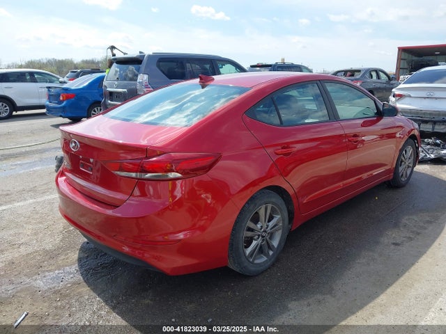 5NPD84LFXJH243479 Hyundai ELANTRA SEL