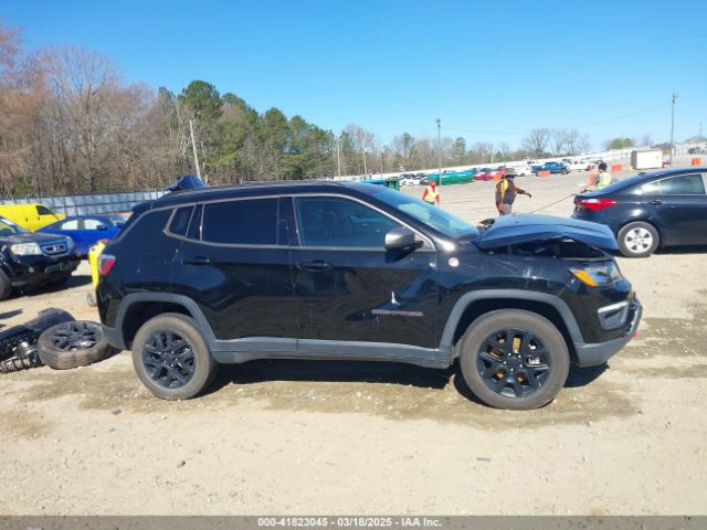 3C4NJDDB2JT235235 Jeep Compass Trailhawk 4x4
