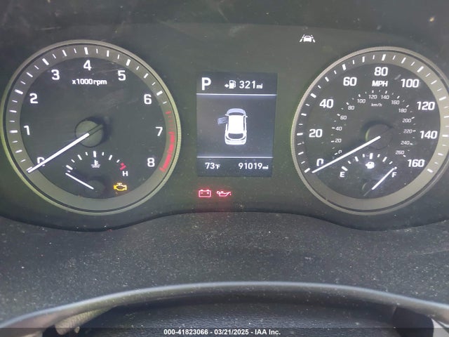 KM8J23A48KU051688 Hyundai TUCSON SE