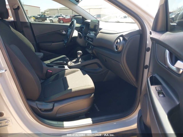 KM8K32AB8PU960824 Hyundai Kona Sel