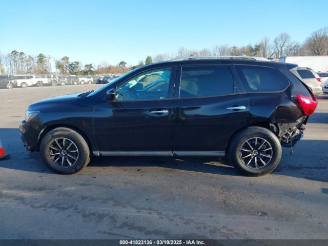 5N1DR2MN0JC638981 Nissan Pathfinder Sv