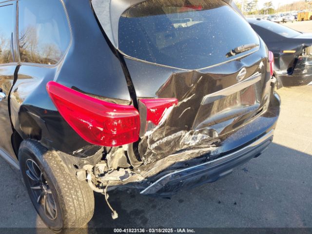 5N1DR2MN0JC638981 Nissan Pathfinder Sv