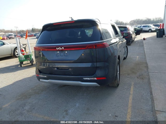 KNDNB4H30P6286638 KIA Carnival Mpv Lx Seat Package