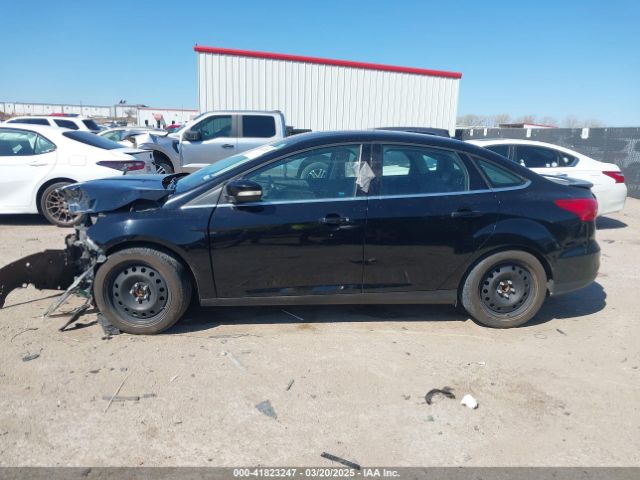 1FADP3J24HL295571 Ford Focus Titanium